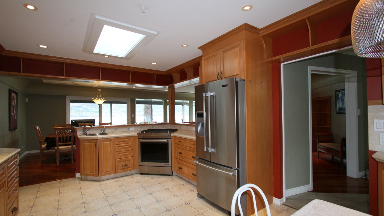 Photo of Kitchen in Okanagan-Similkameen