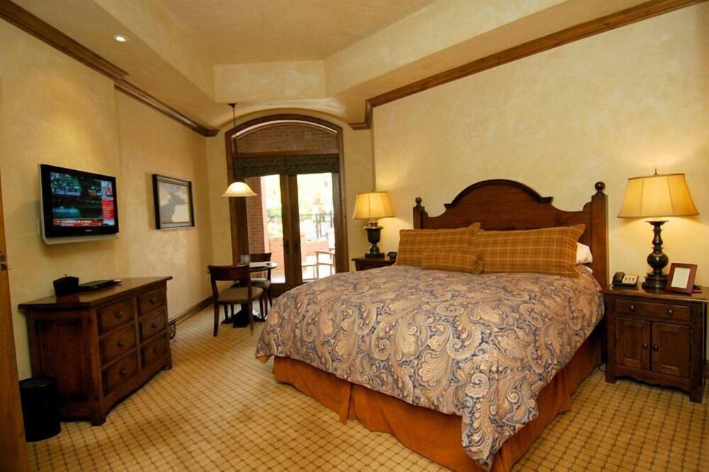 Photo of Bedroom in Downtown