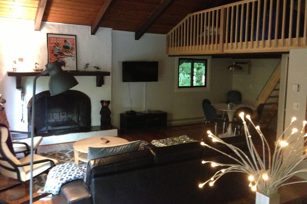 Photo of Livingroom in Jackson