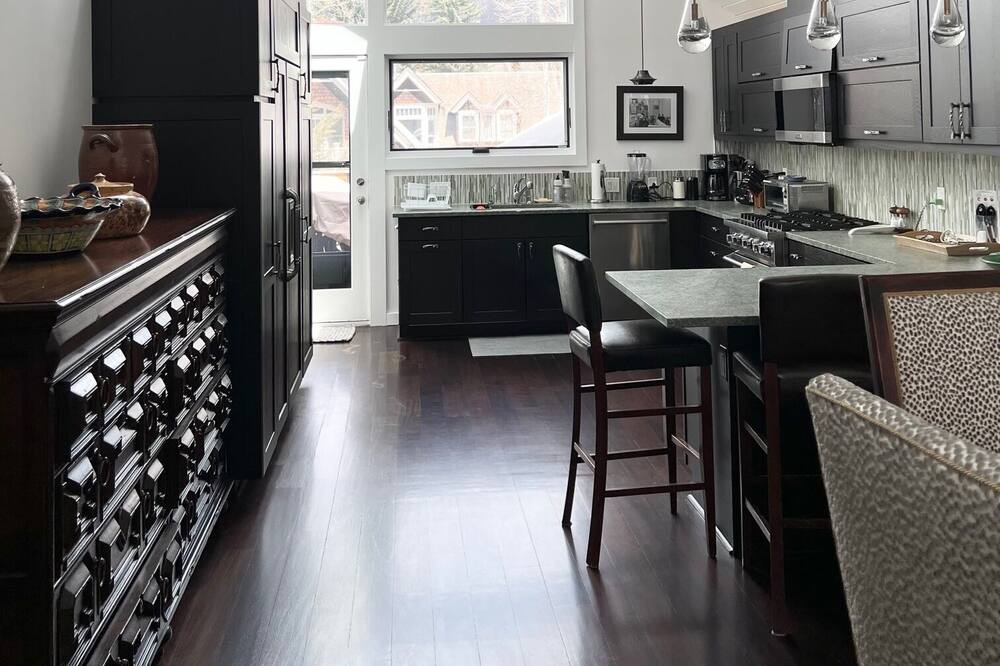 Photo of Bedroom in West End