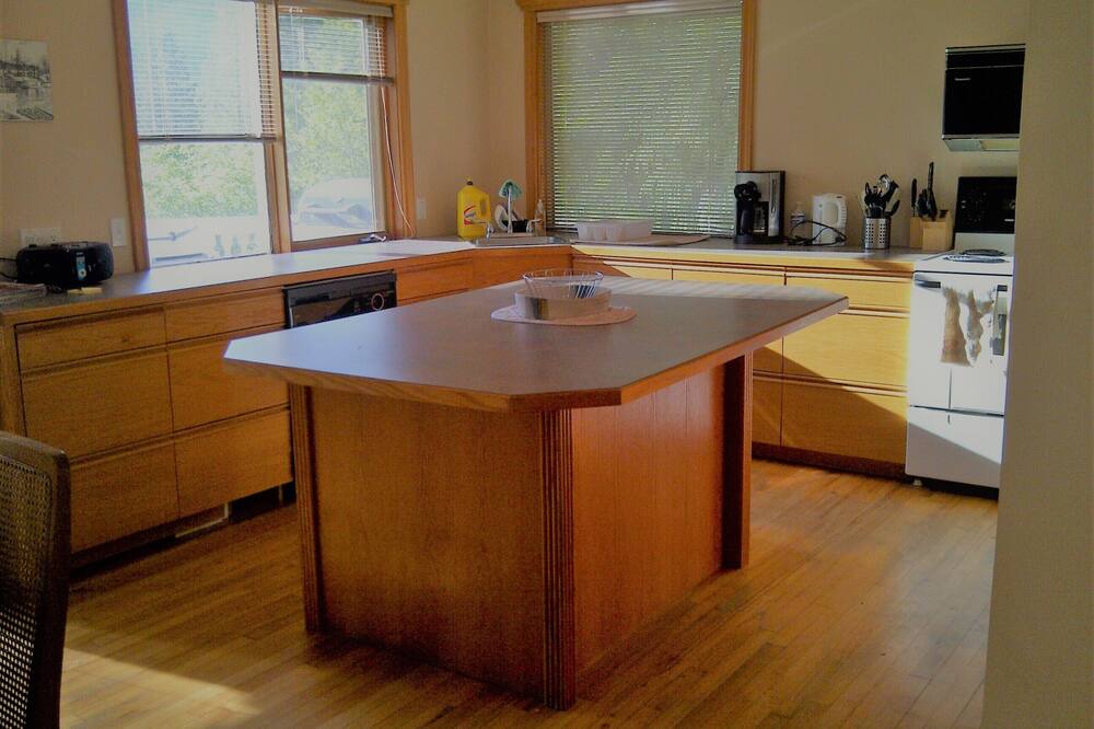Photo of Kitchen in Sicamous