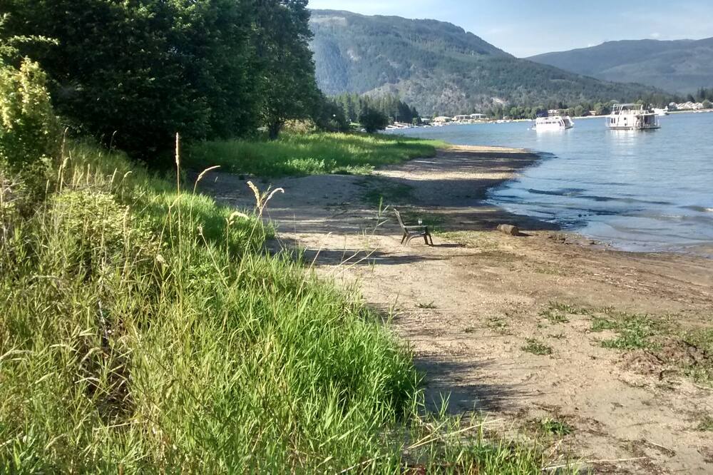 Photo of Others in Sicamous