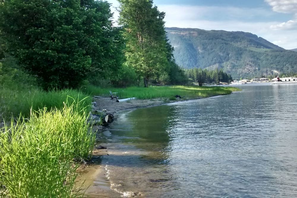 Photo of Others in Sicamous