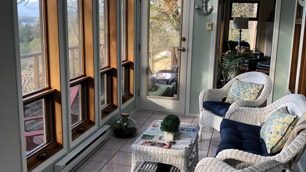 Photo of Patio Balcony in Salt Spring Island