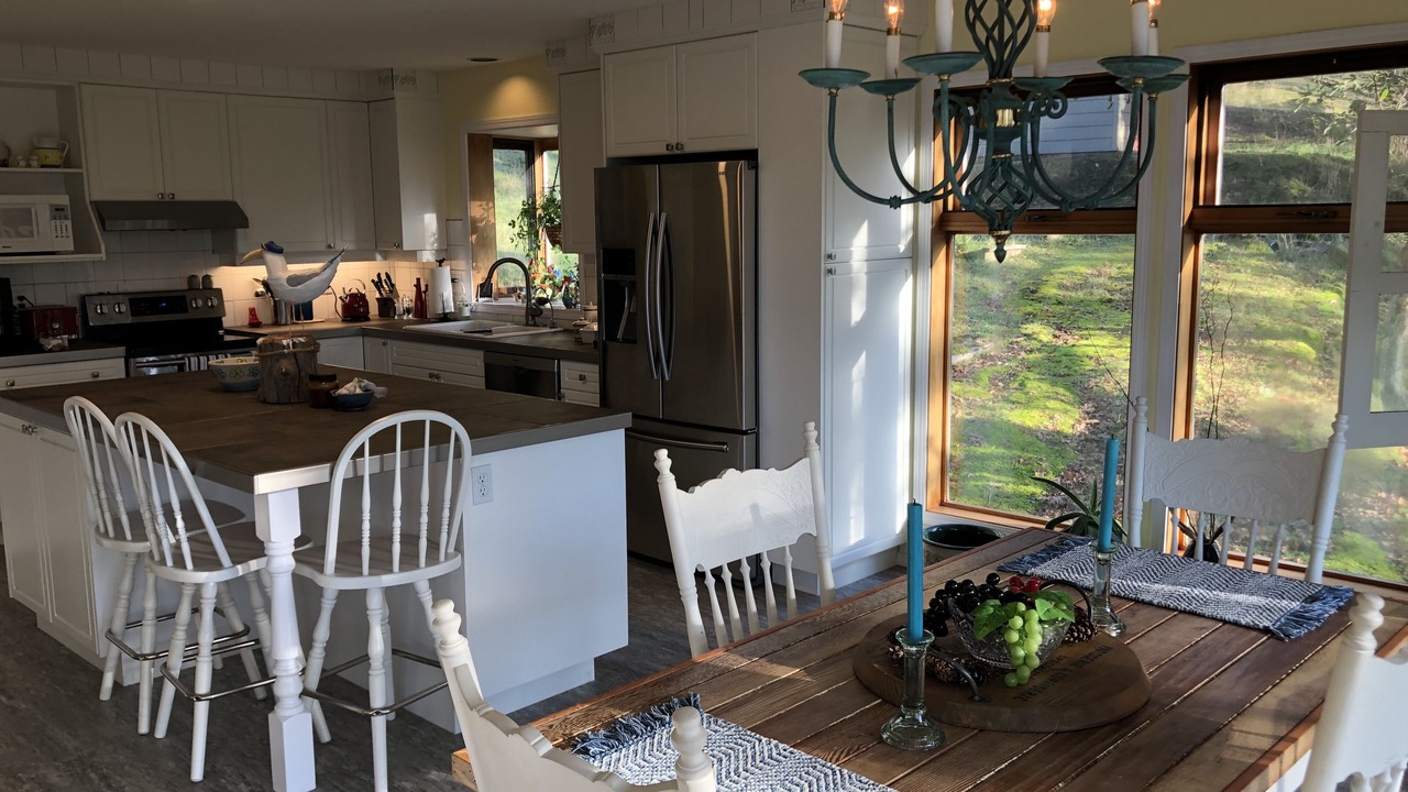 Photo of Kitchen in Salt Spring Island