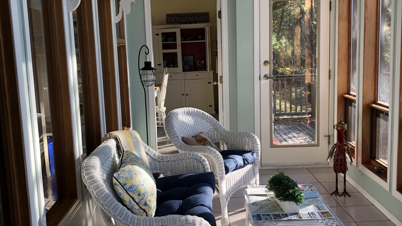Photo of Livingroom in Salt Spring Island