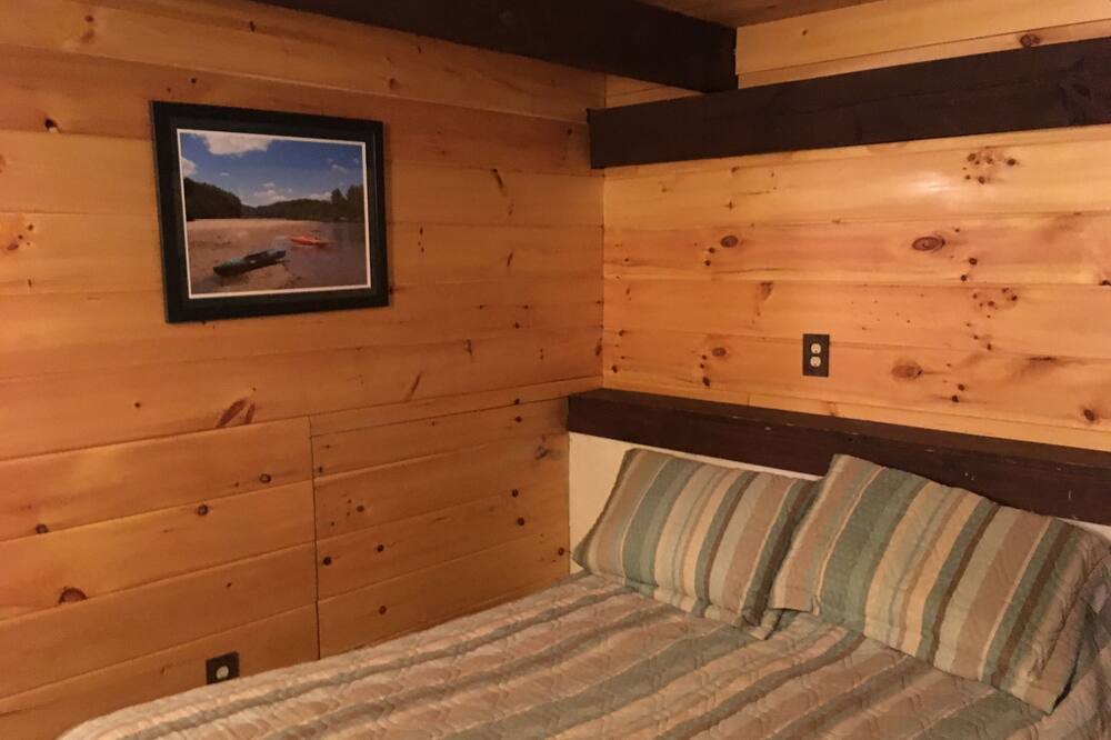 Photo of Bedroom in Bartlett
