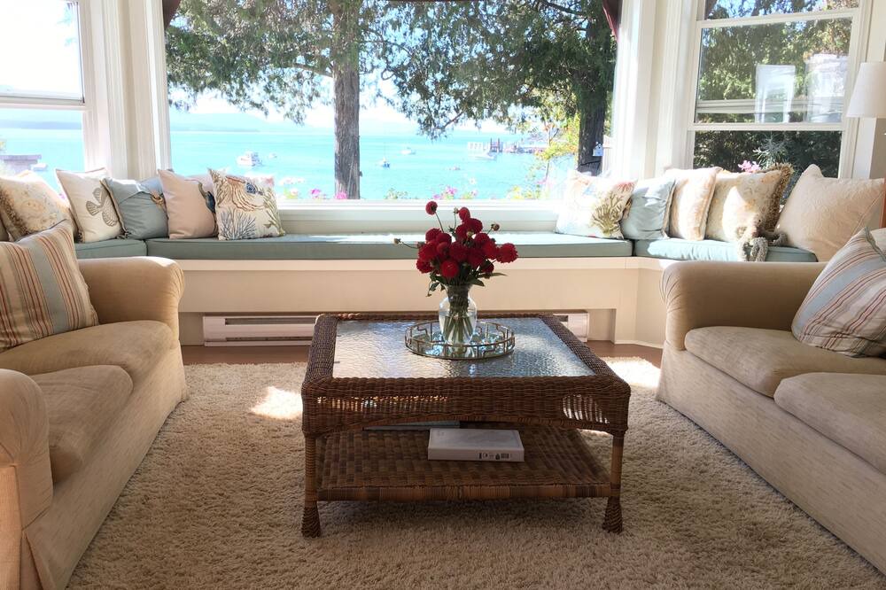 Photo of Livingroom in Vesuvius
