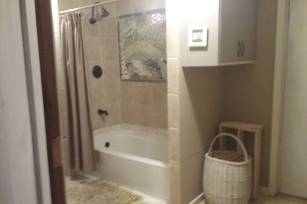 Photo of Bathroom in Hague