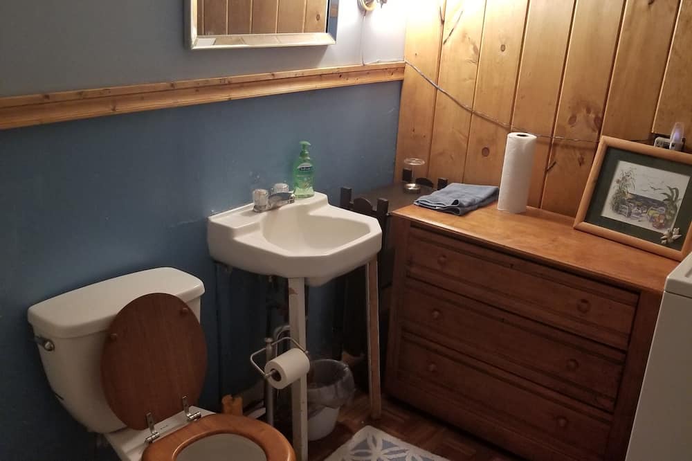 Photo of Bathroom in Groveton