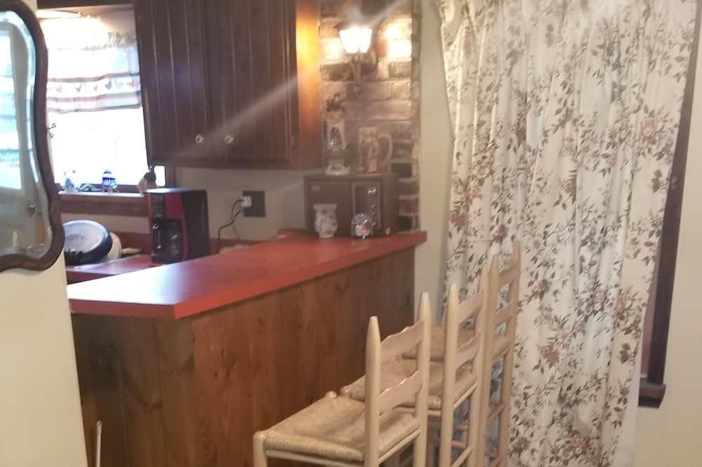 Photo of Kitchen in Groveton