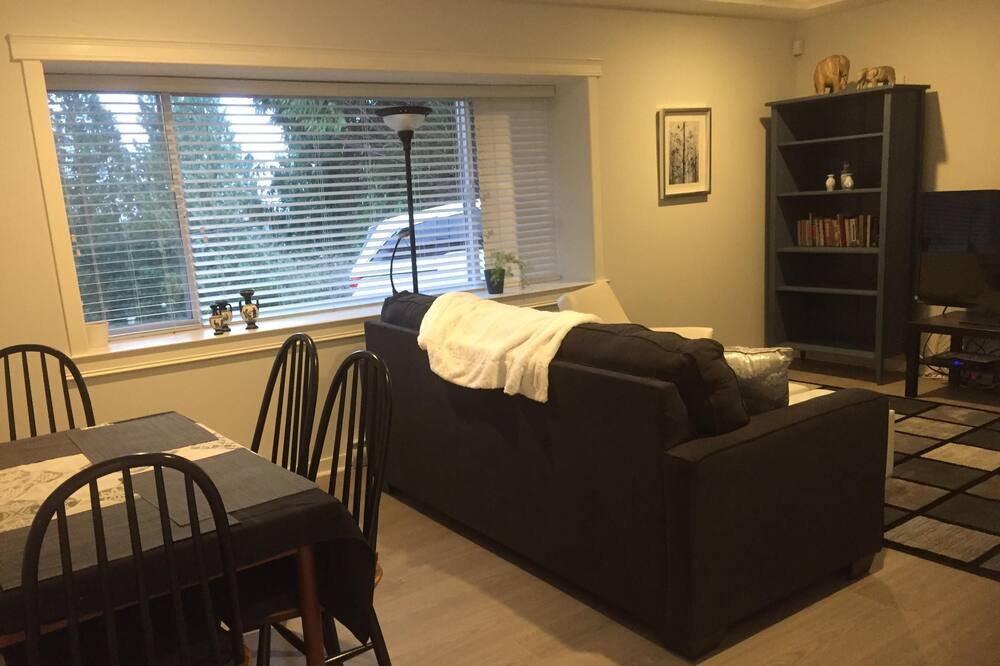Photo of Livingroom in Coquitlam
