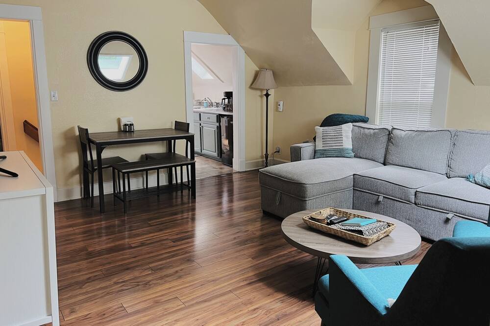 Photo of Livingroom in Old Town West