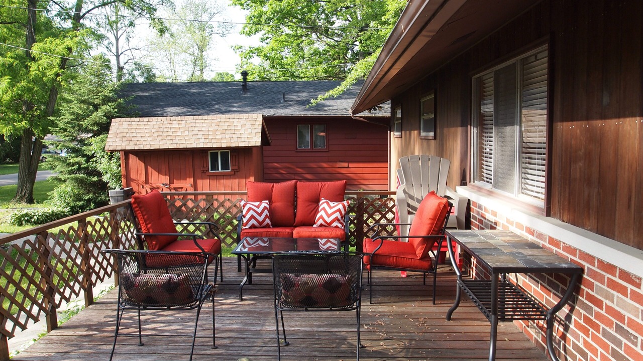 Photo of Patio Balcony in Gloria Glens Park