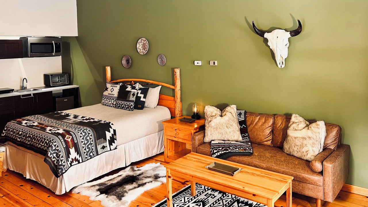 Photo of Livingroom in Division No. 9