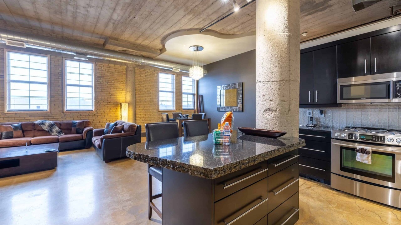 Photo of Livingroom in Saskatoon Downtown