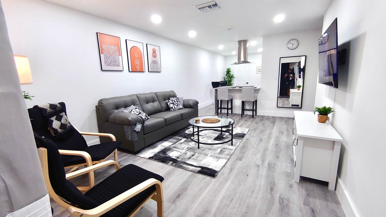 Photo of Livingroom in Miami Gardens