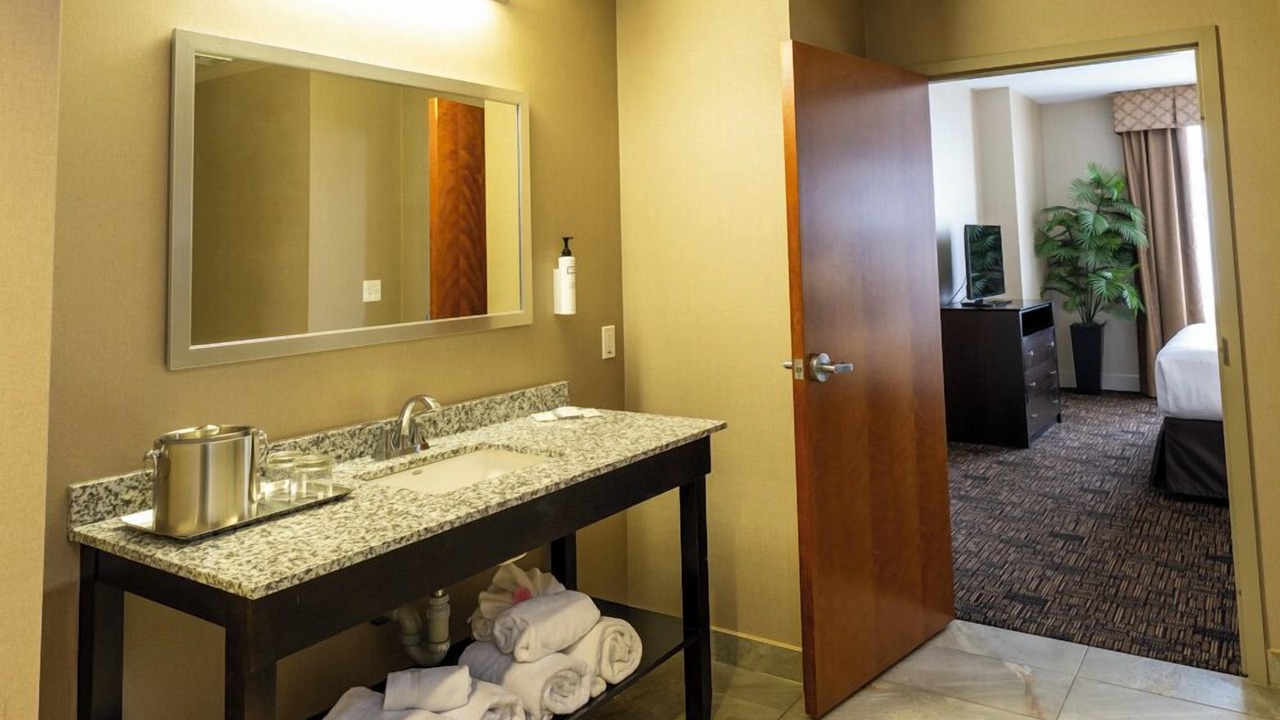 Photo of Bathroom in Leduc