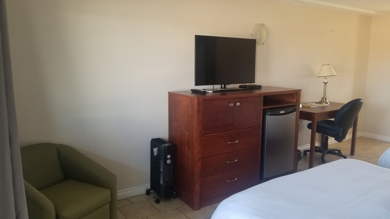 Photo of Bedroom in Smoky Lake