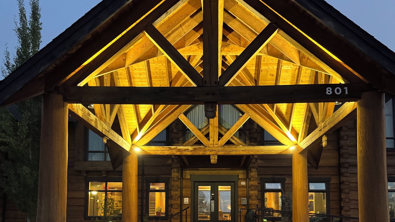 Photo of Outdoor in Golden
