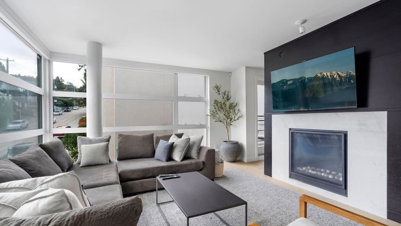Photo of Livingroom in White Rock
