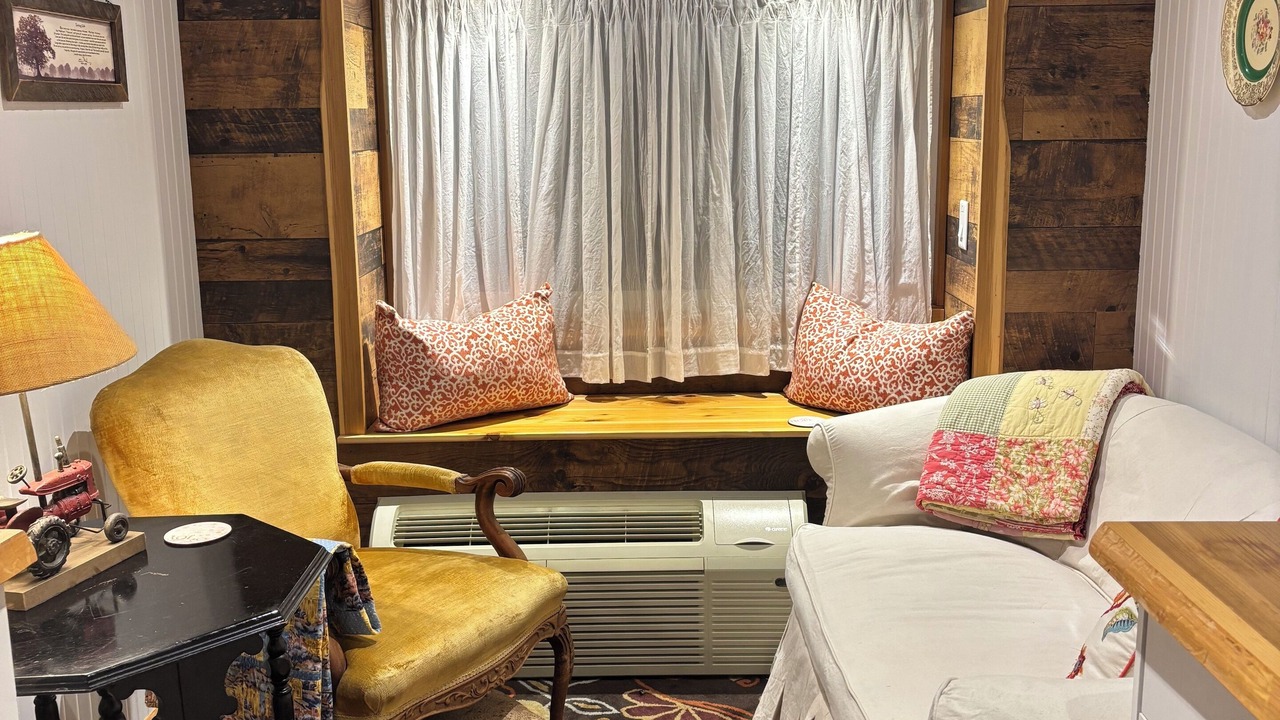 Photo of Livingroom in Armstrong