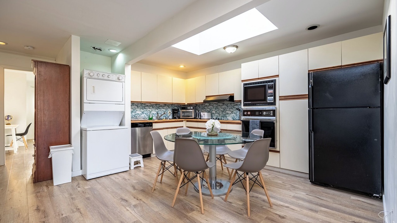 Photo of Kitchen in Horseshoe Bay