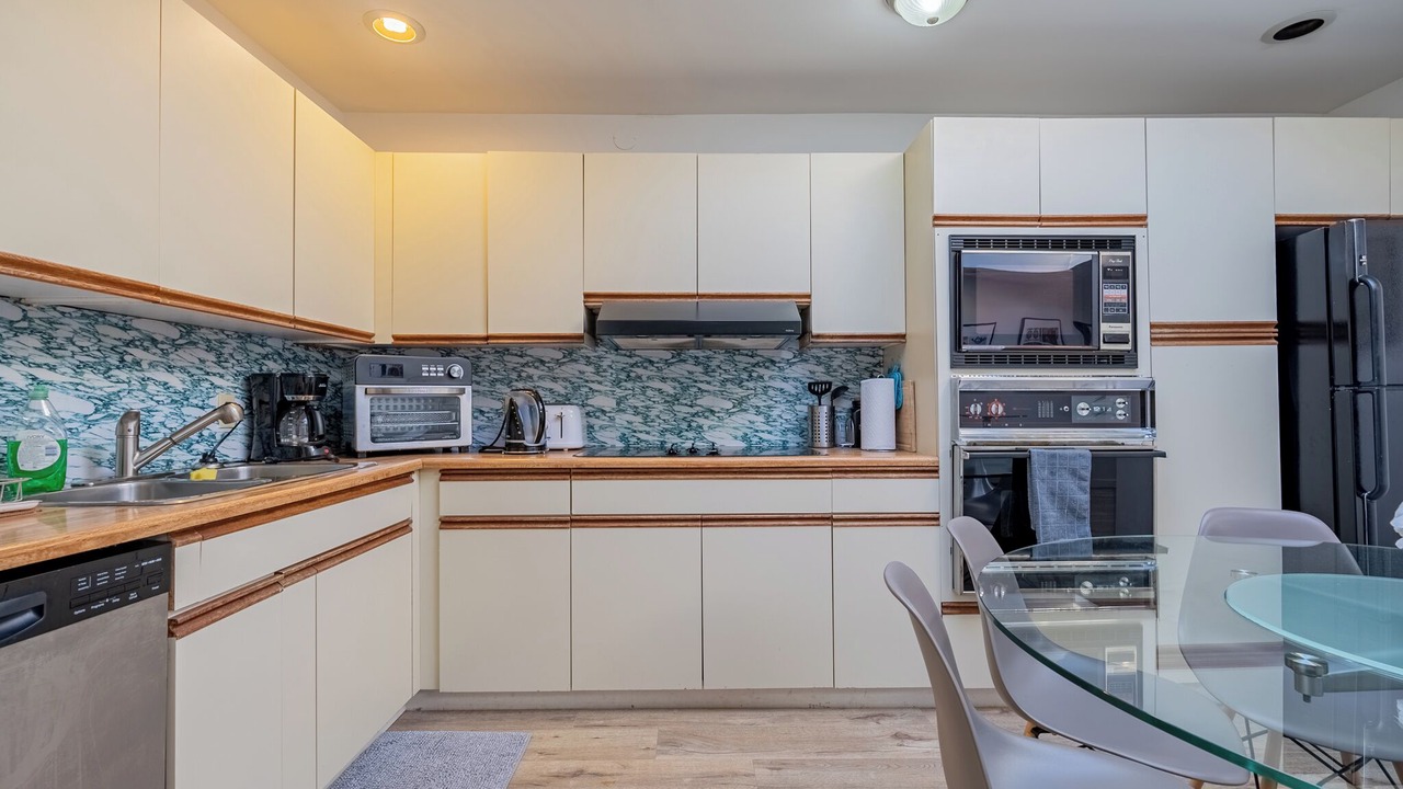 Photo of Kitchen in Horseshoe Bay