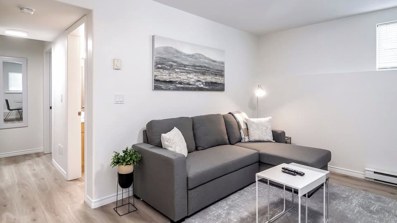 Photo of Livingroom in Westwood Plateau