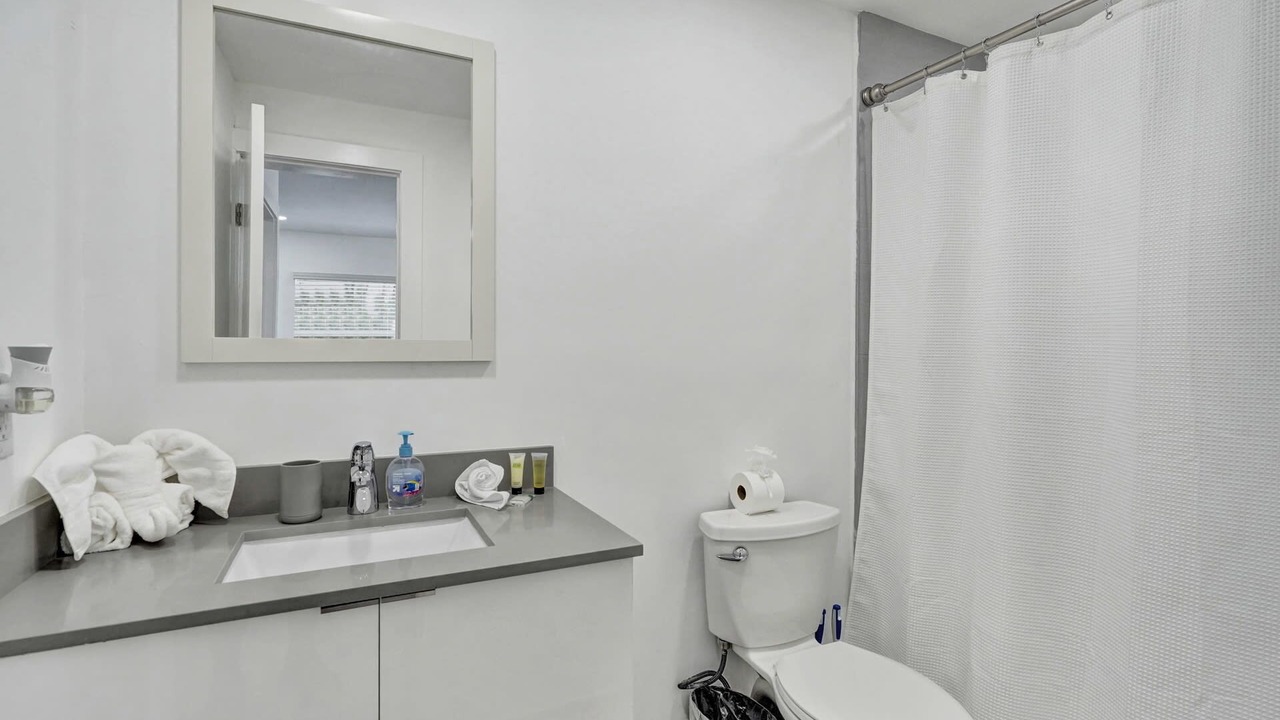 Photo of Bathroom in Hollywood