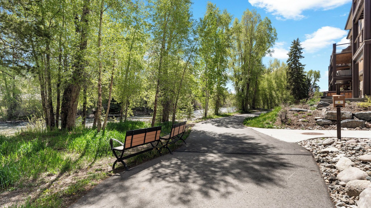 Photo of Others in Silverthorne