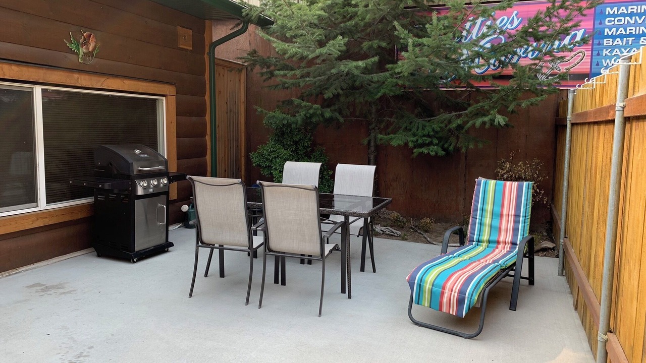 Photo of Outdoor in Robson