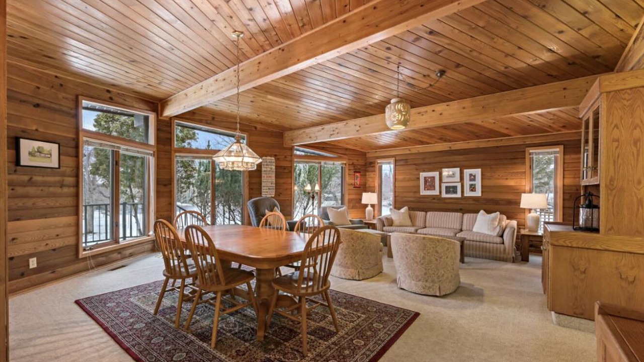 Photo of Livingroom in Windermere