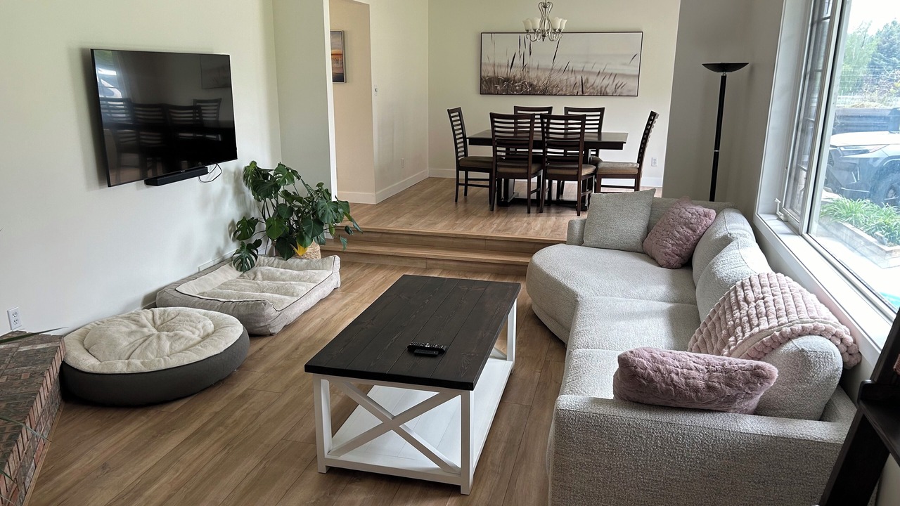 Photo of Livingroom in Okanagan-Similkameen