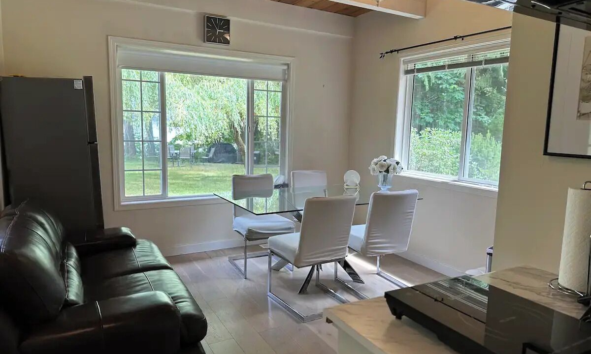 Photo of Livingroom in Regional District of Nanaimo