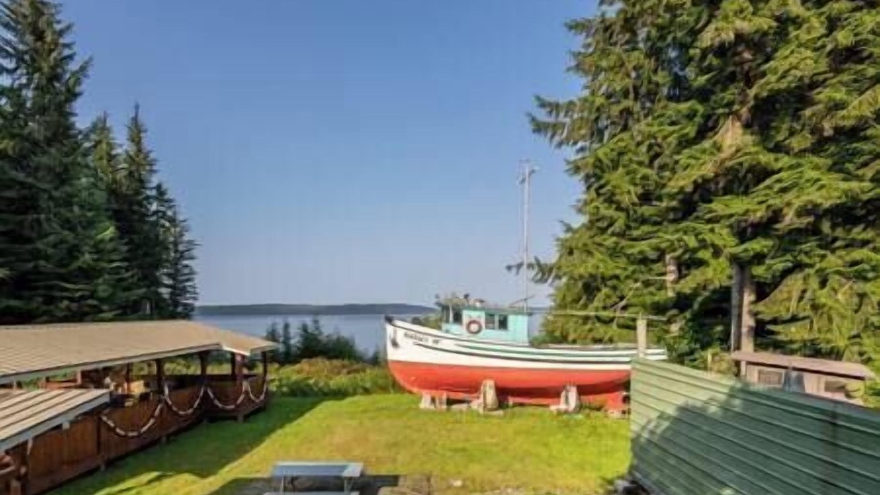 Photo of Outdoor in Alert Bay