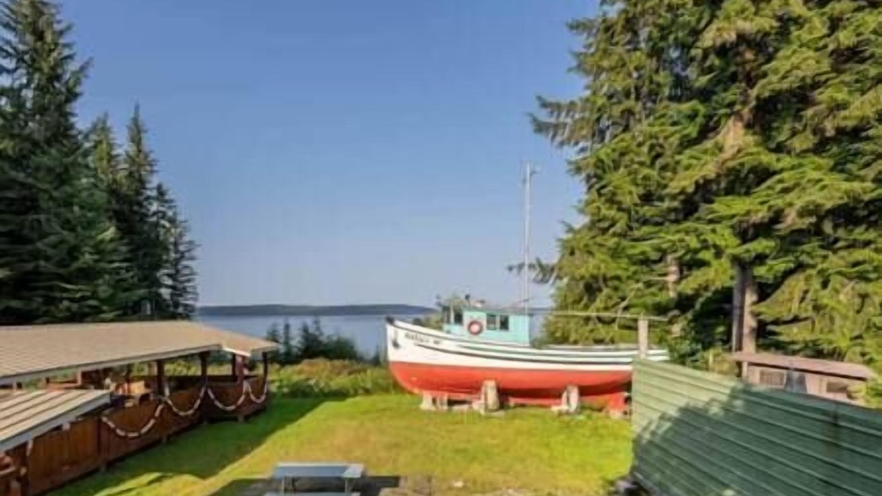 Photo of Outdoor in Alert Bay