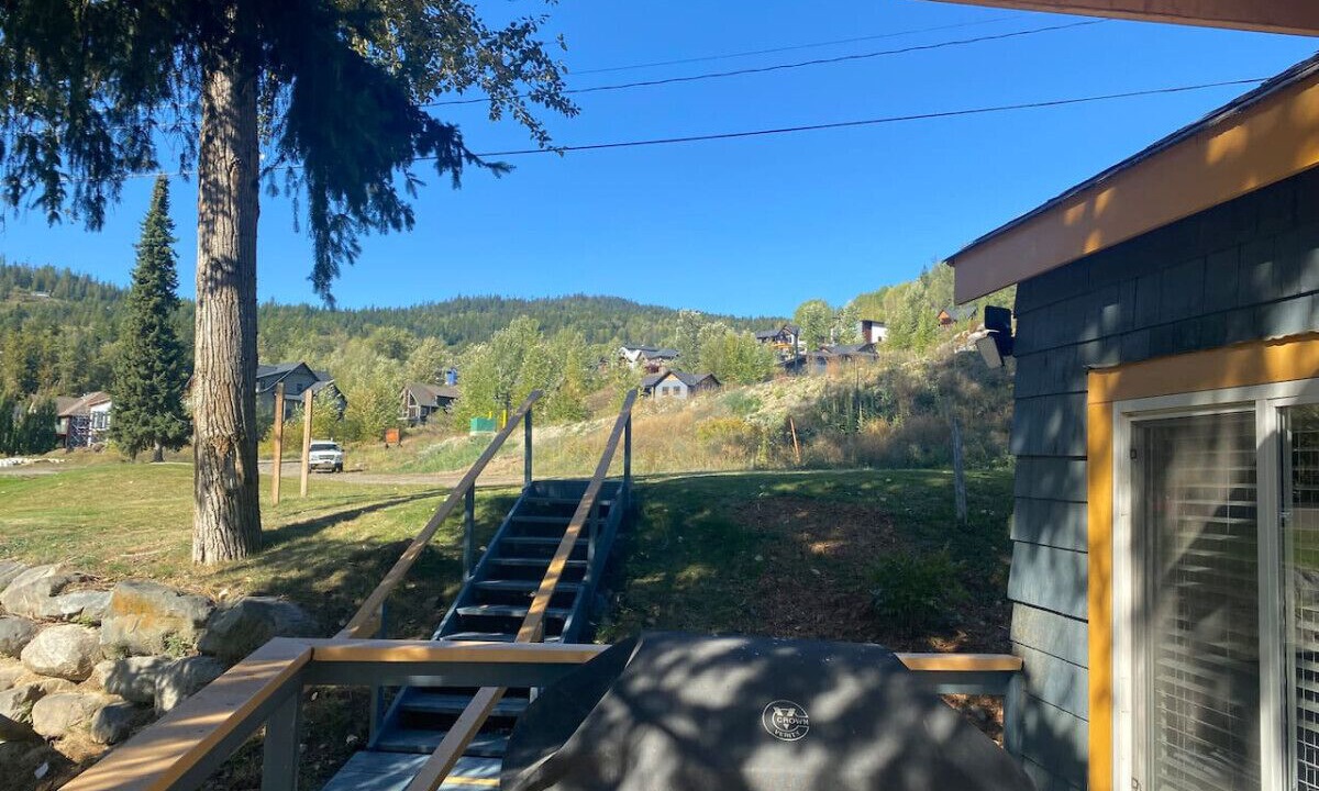 Photo of Patio Balcony in Rossland