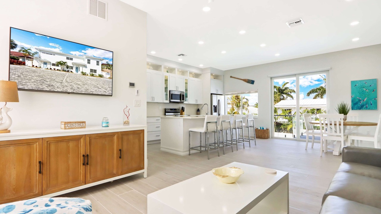 Photo of Livingroom in Palm Beach Shores