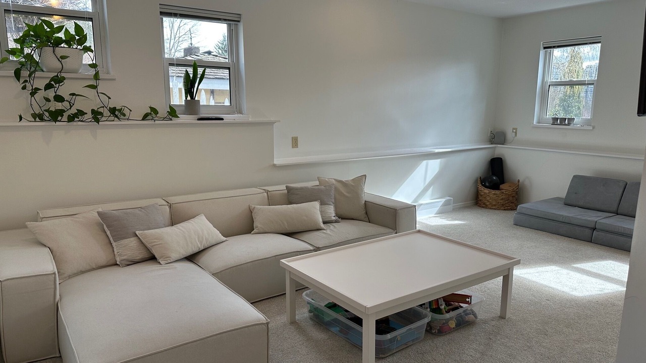 Photo of Livingroom in Port Moody