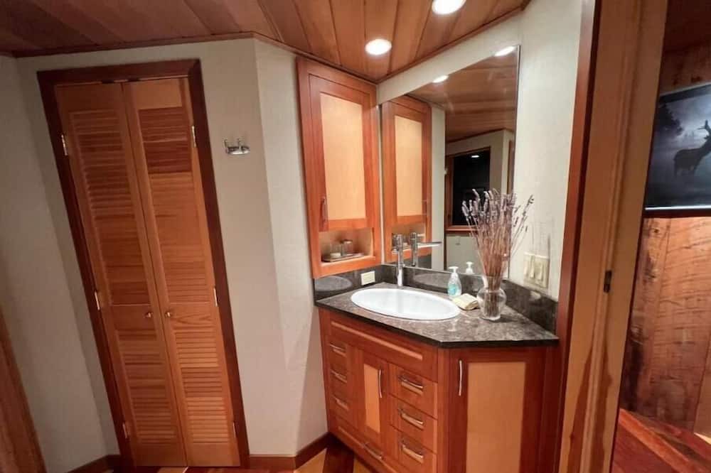 Photo of Bathroom in Jackson