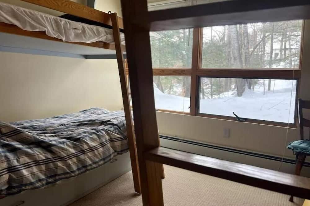 Photo of Bedroom in Jackson