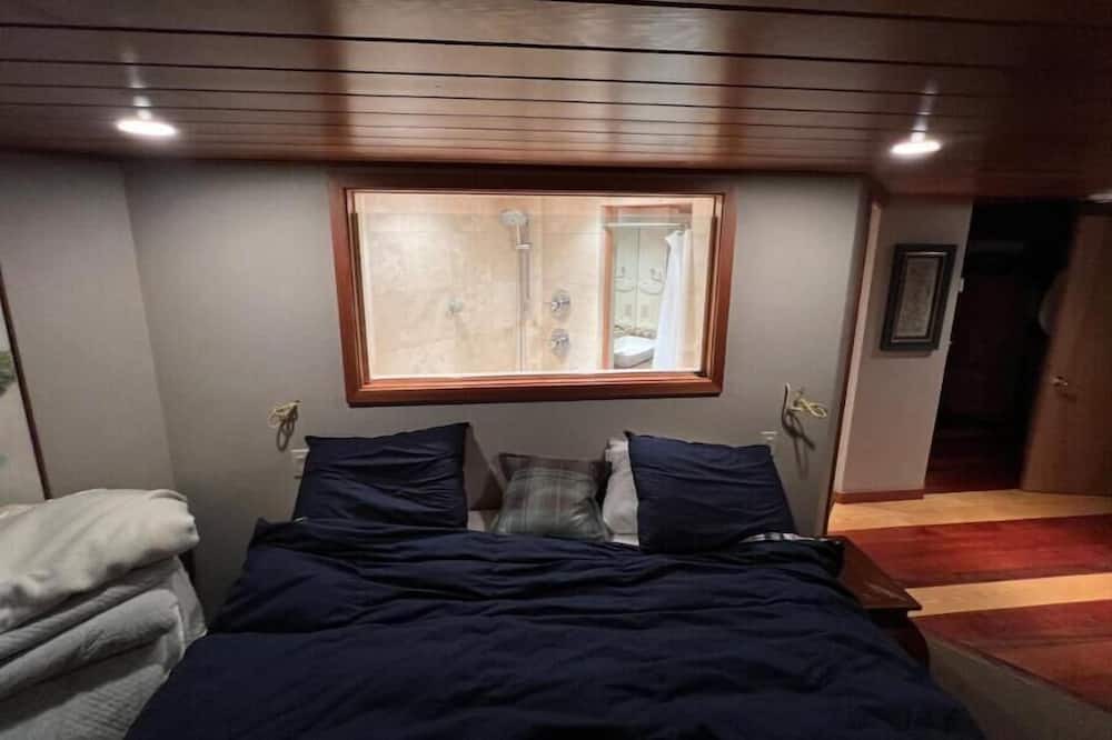 Photo of Bedroom in Jackson