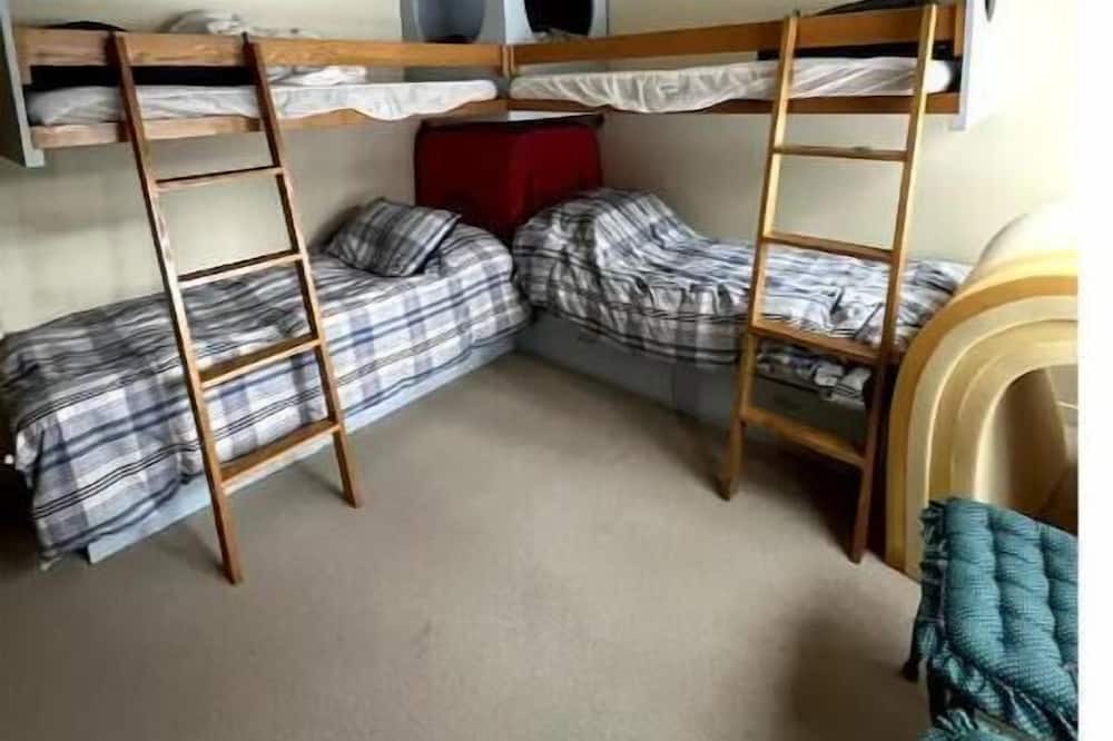 Photo of Bedroom in Jackson
