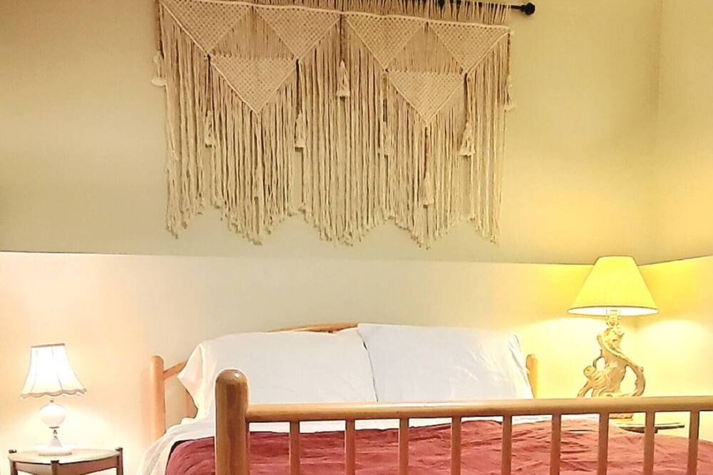 Photo of Bedroom in East Kootenay