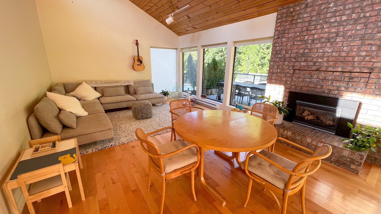 Photo of Livingroom in Squamish