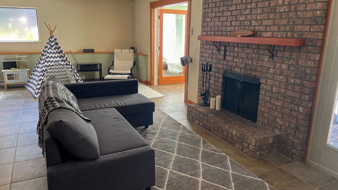 Photo of Livingroom in Squamish