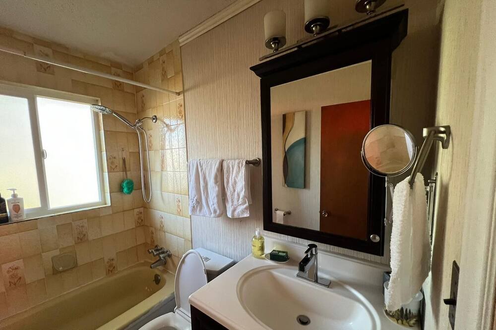 Photo of Bathroom in Delta