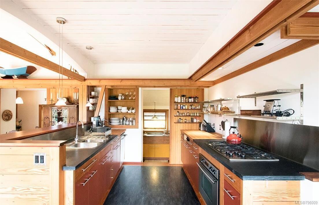 Photo of Kitchen in Saturna Island
