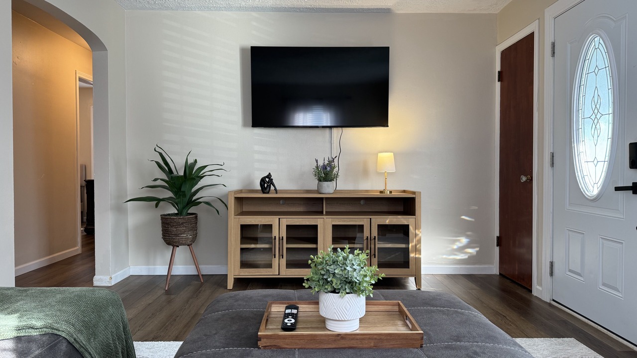Photo of Livingroom in Avon Lake